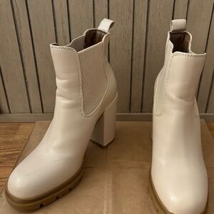 Gioseppo Ivory Heeled Boots